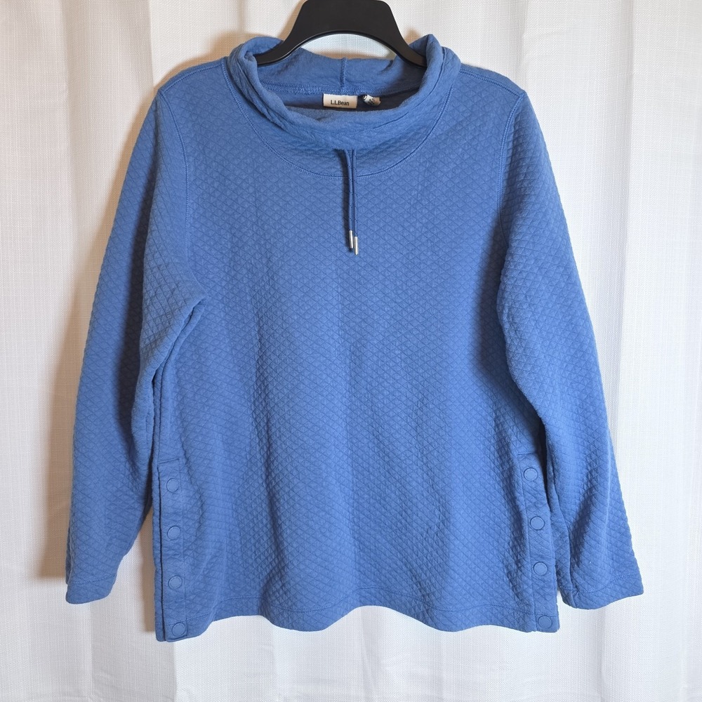 L.L Bean Women's Quilted Sweatshirt Pullover Funnelneck Blue Long‎ Sleeve Size L